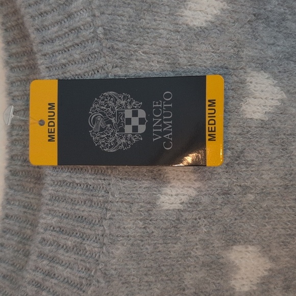 Vince Camuto Women's Gray Heart Print Crew Neck Soft Pullover Sweater NWT Size M - Picture 3 of 7